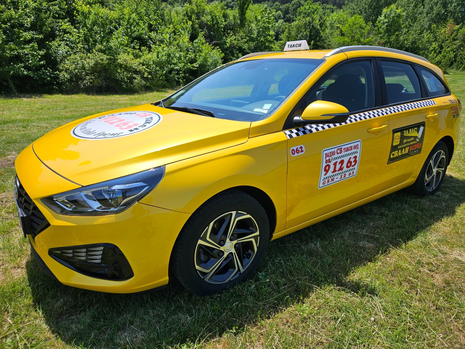 Hyundai I30 ЛИЗИНГ НИКОГА НЕ Е БИЛ ТАКСИ! , снимка 1