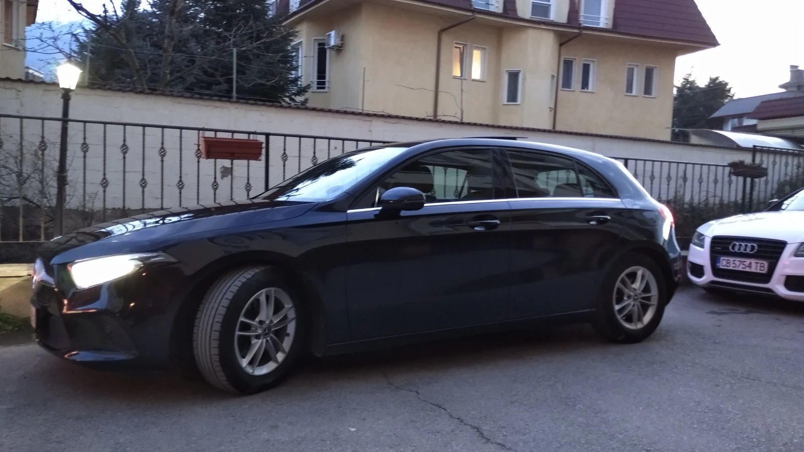 Mercedes-Benz A 180 Pano* LED* 3d.CAMERA* SPORT | Mobile.bg � ����������� 7