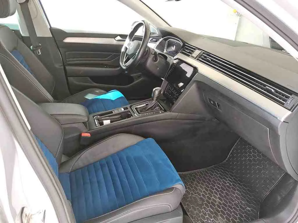 VW Passat Elegance 2.0tdi IQ.LIGHT - LED  DCC ACC Масаж  - изображение 5