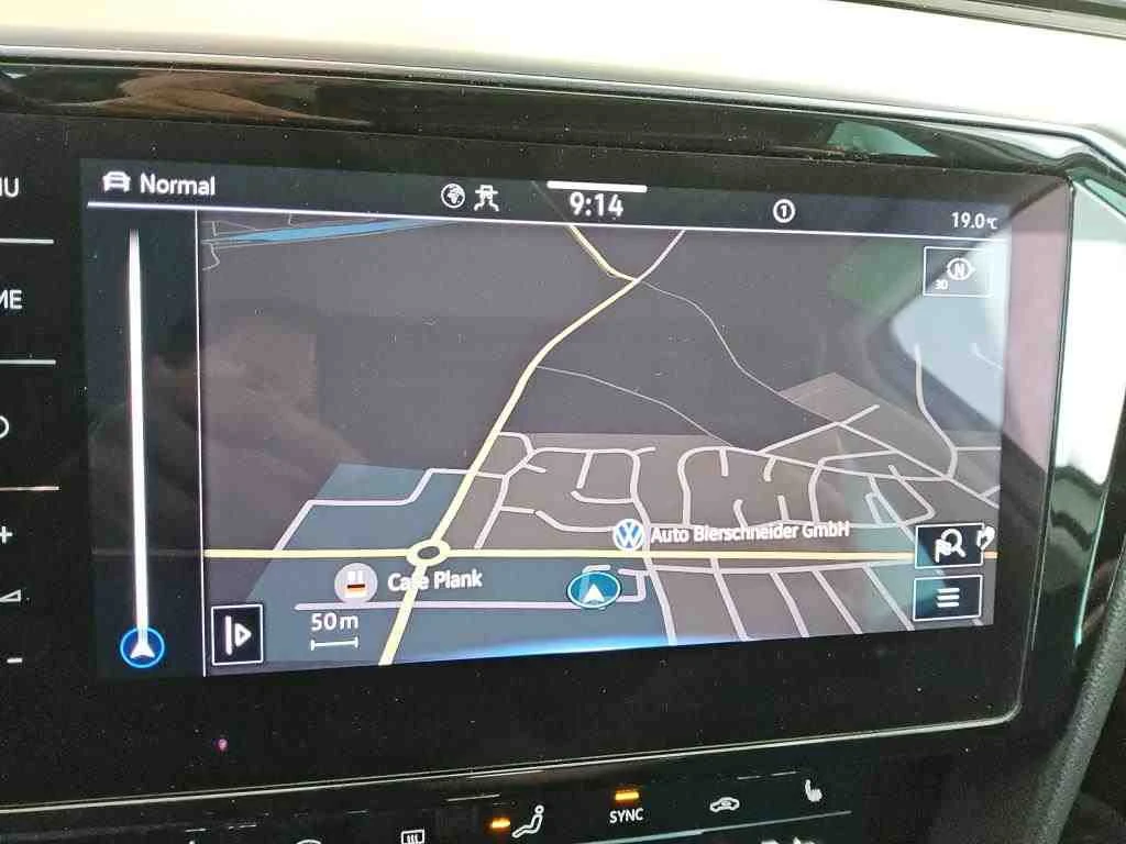 VW Passat Elegance 2.0tdi IQ.LIGHT - LED  DCC ACC Масаж  - изображение 8