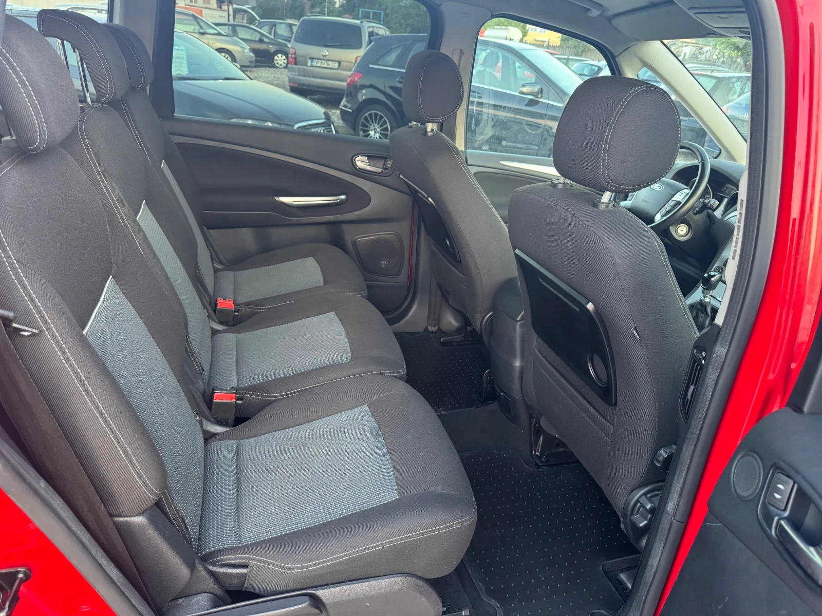 Ford Galaxy 1.6D 6ck 116k.c KLIMATR 197000km 7 MESTA - изображение 7