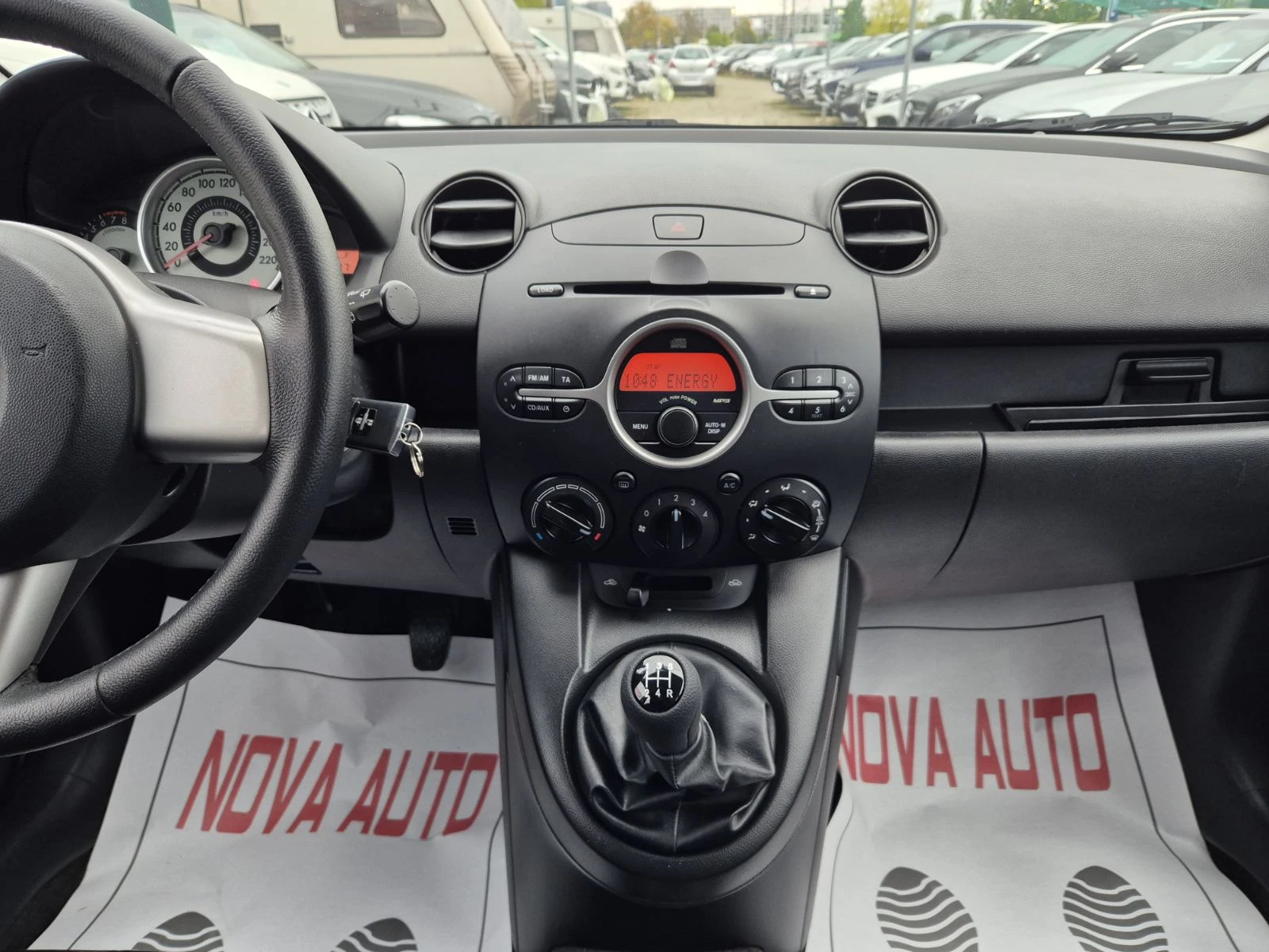 Mazda 2 1.4i-178.000км-СУПЕР СЪСТОЯНИЕ - изображение 10