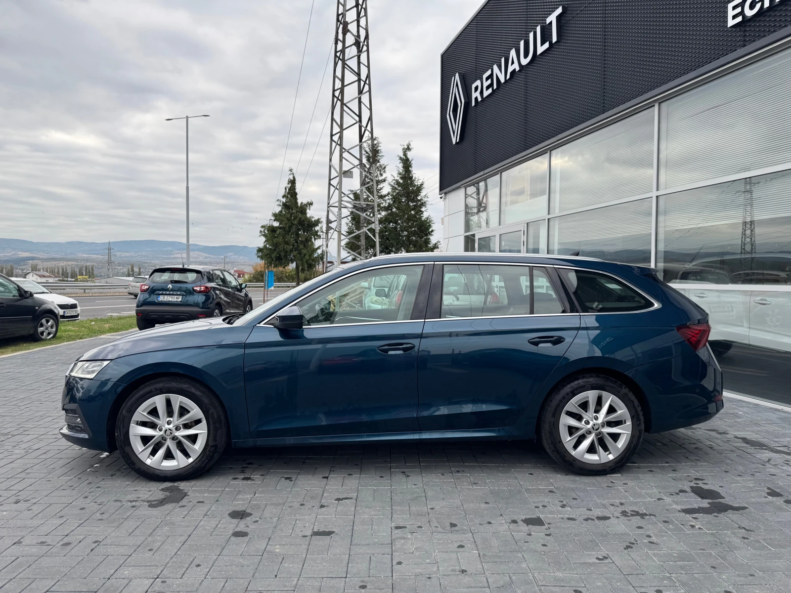 Skoda Octavia 2.0TDI/150к.с Style - изображение 7