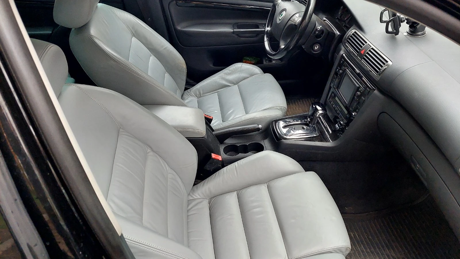 Skoda Superb  LIMITED V6 30 - изображение 5