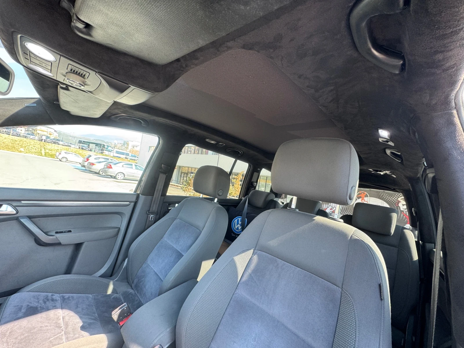 VW Touran, снимка 10 - Автомобили и джипове - 53940767