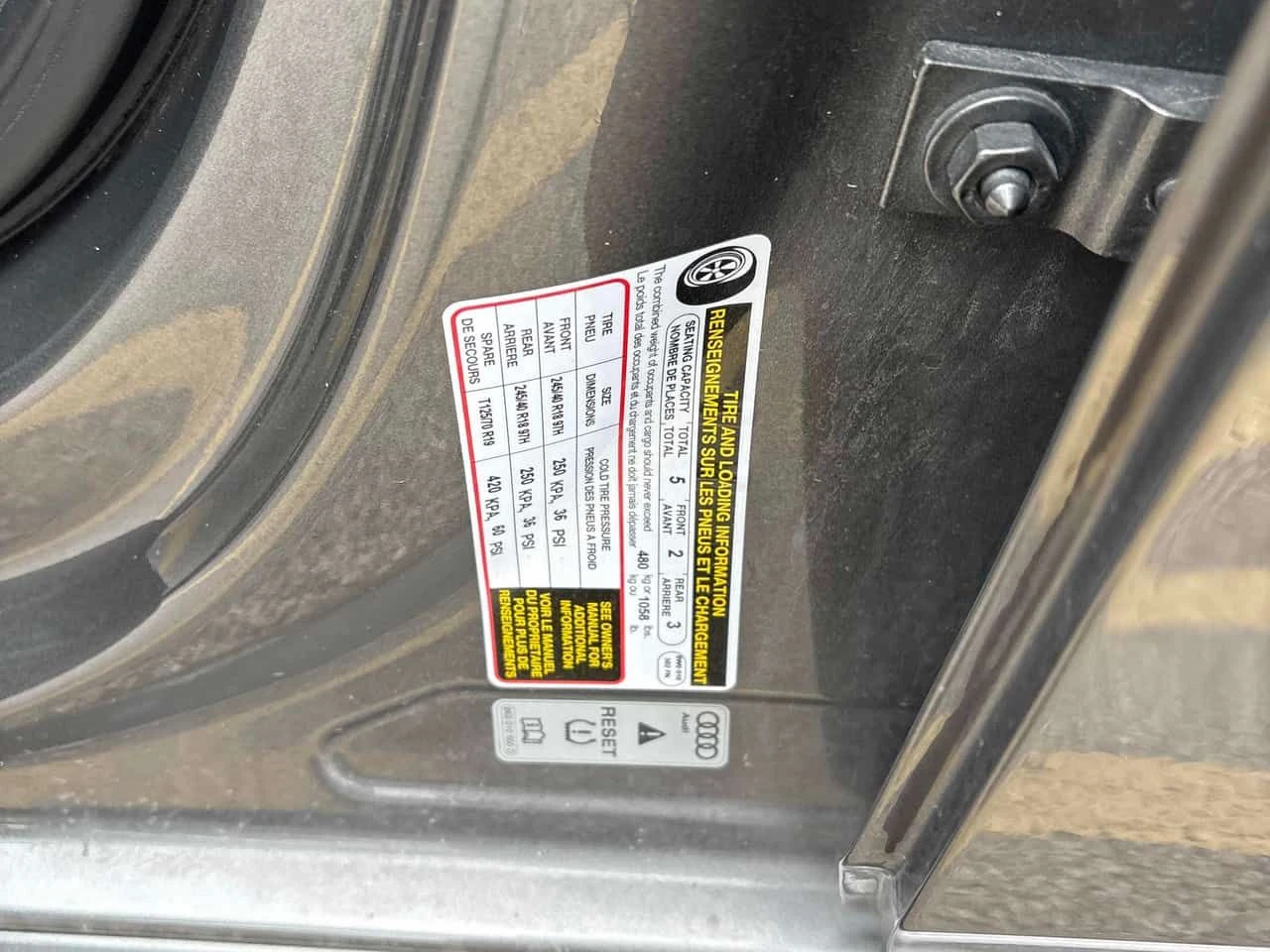 Audi A4 * ДИСТРОНИК* ГЛАВНО ПРЕДСТАВИТЕЛСТВО НА BMW* , снимка 11 - Автомобили и джипове - 54108859