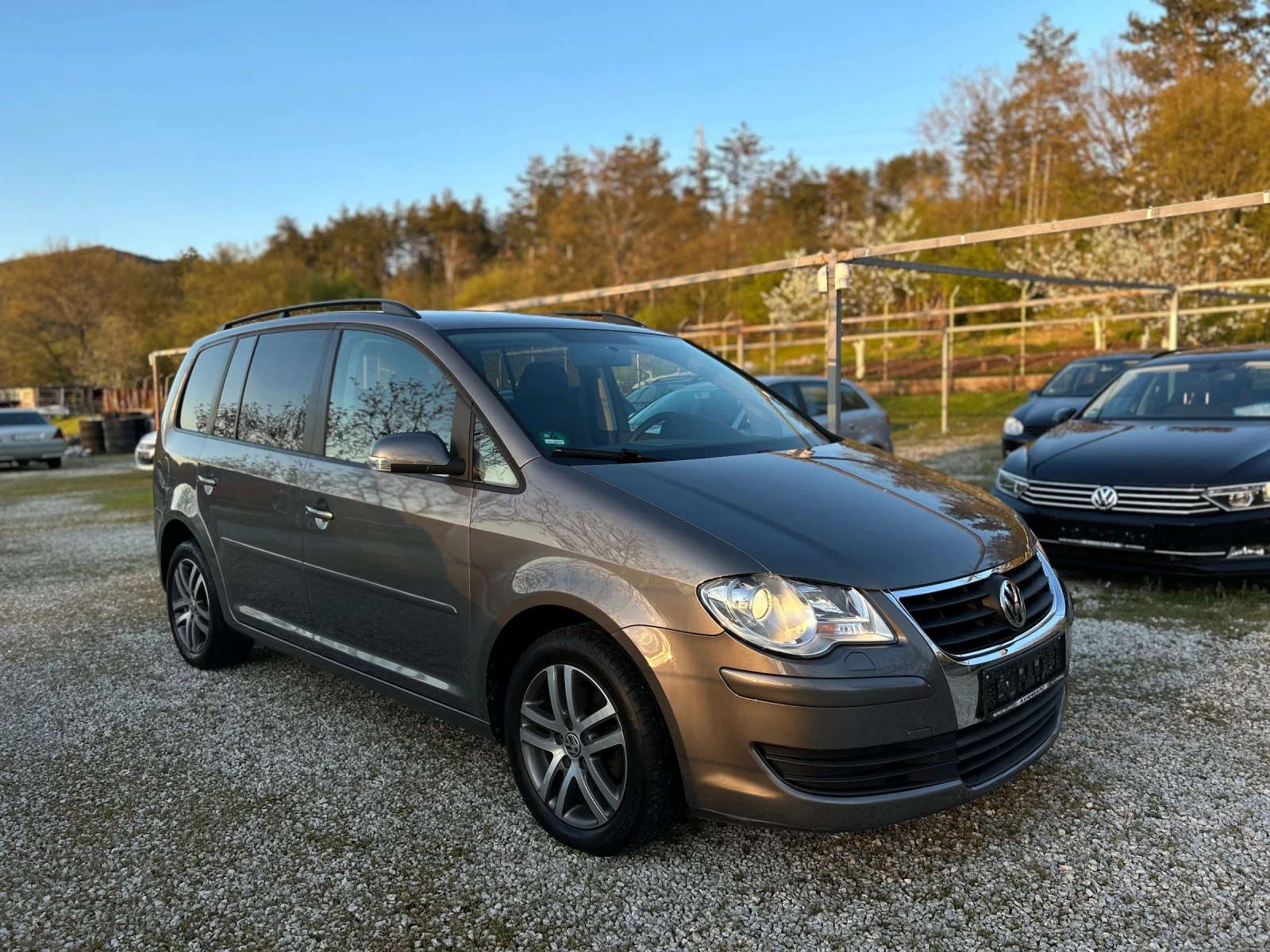 VW Touran 1.9 TDI DSG 7������ | Mobile.bg � ����������� 2
