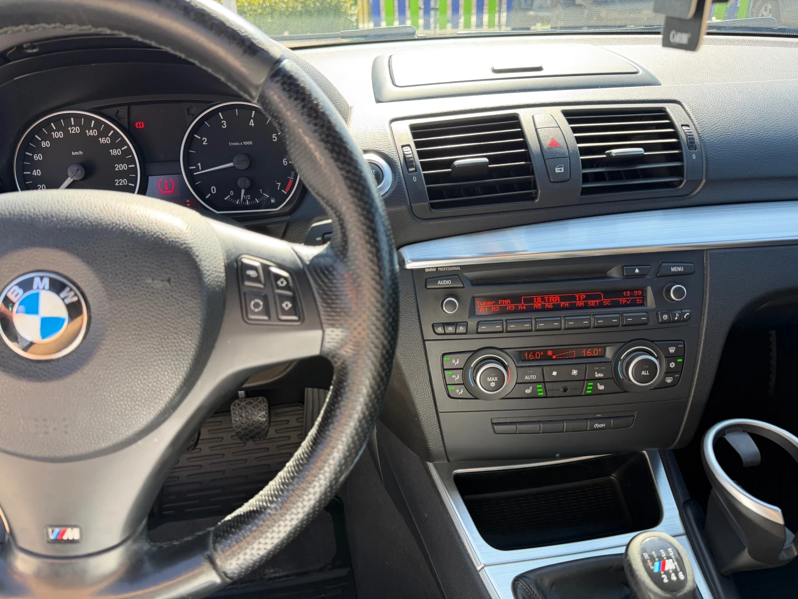 BMW 120, снимка 7 - Автомобили и джипове - 54701872