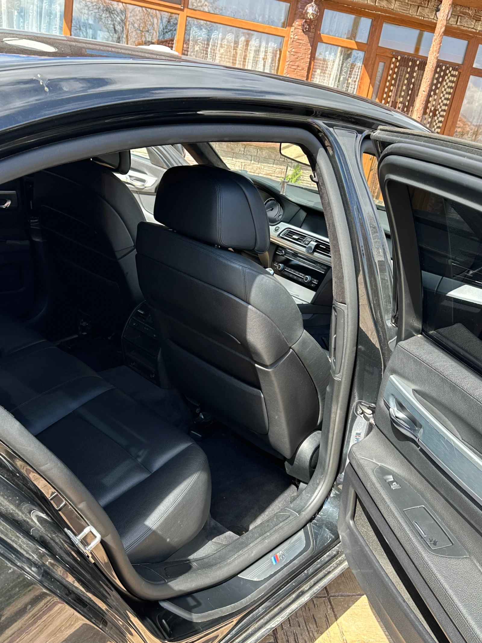 BMW 730 730 M Pack, снимка 17 - Автомобили и джипове - 55221678