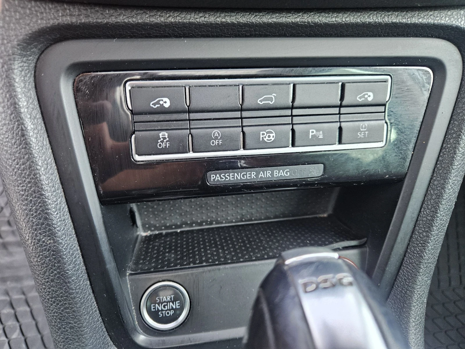 VW Sharan 2.0 tdi  177 k.c. HIGHLINE, снимка 15 - Автомобили и джипове - 55411983
