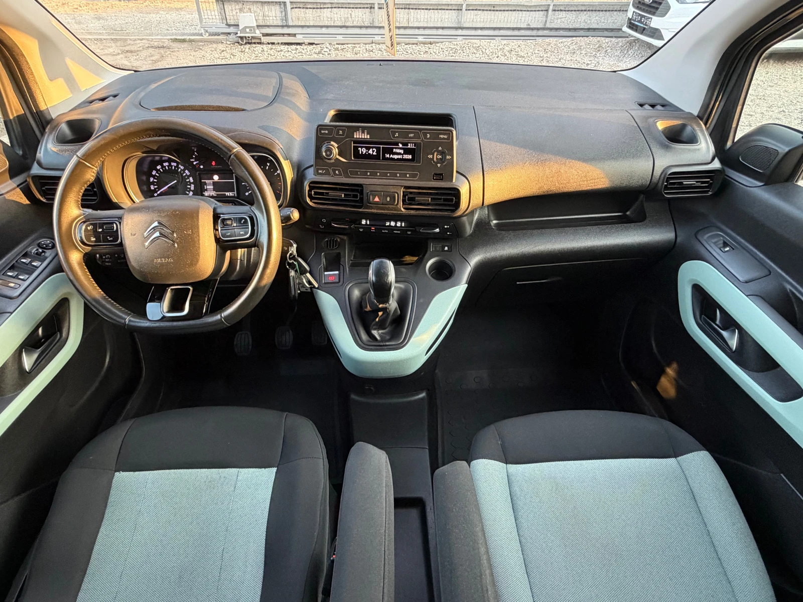 Citroen Berlingo HDI* MULTISPAIS* LED* KLIMATRONIK, снимка 12 - Автомобили и джипове - 55672216