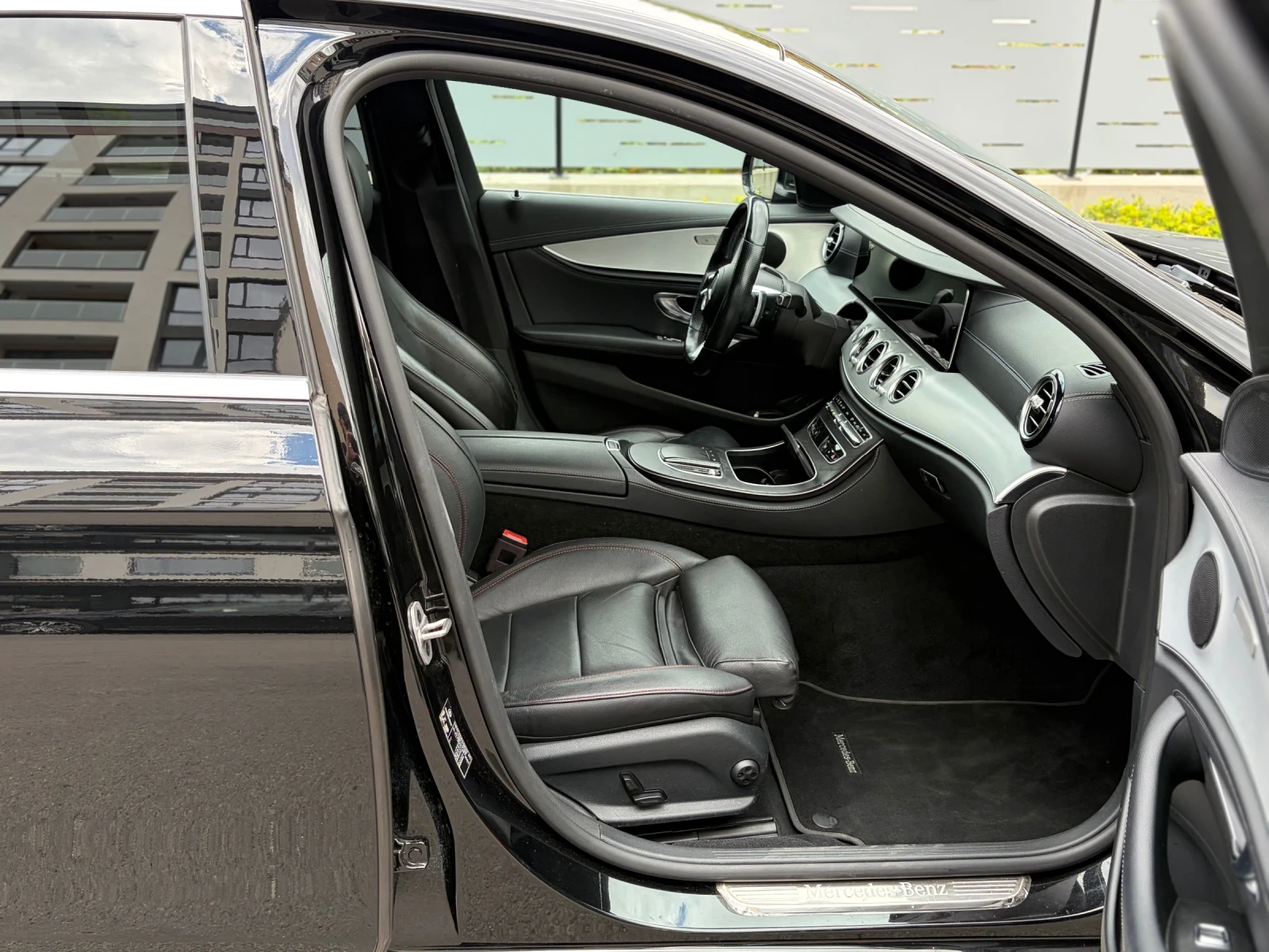 Mercedes-Benz E 220 AMG 4Matic  | Mobile.bg � ����������� 8