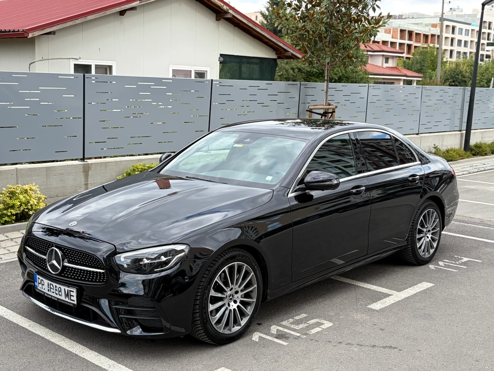 Mercedes-Benz E 220 AMG 4Matic 