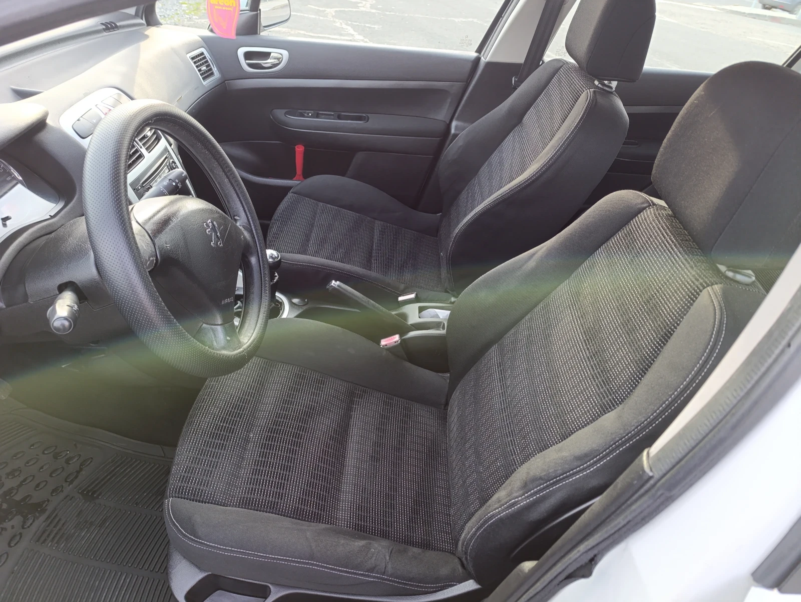 Peugeot 307 Комби SW, снимка 8 - Автомобили и джипове - 56179955