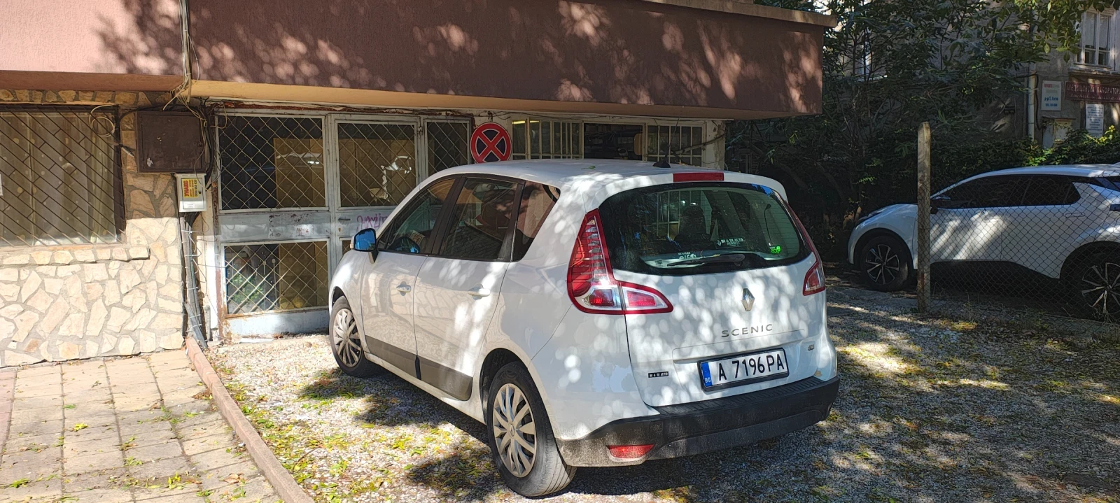 Renault Scenic, снимка 6 - Автомобили и джипове - 56517585