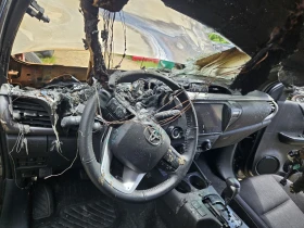 Toyota Hilux 2.4D, снимка 12