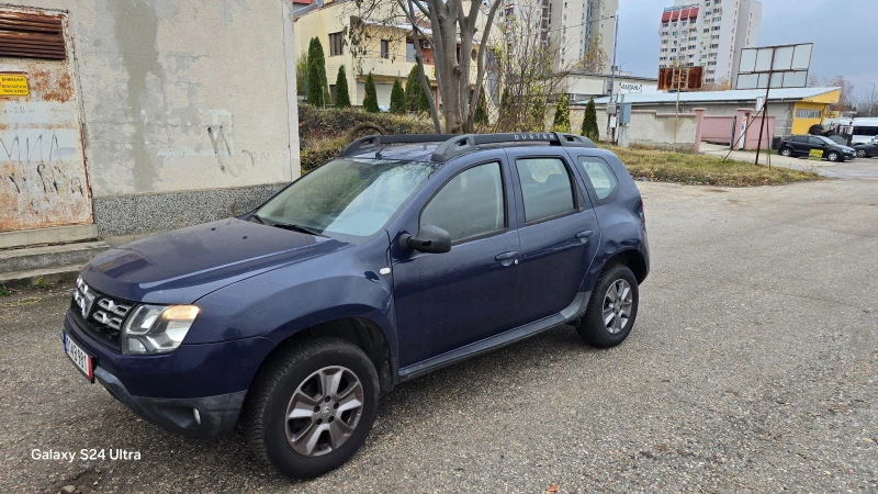 Dacia Duster 1.6i газ, снимка 11 - Автомобили и джипове - 48228534