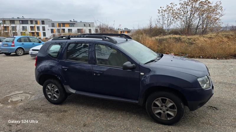 Dacia Duster 1.6i газ, снимка 3 - Автомобили и джипове - 48228534