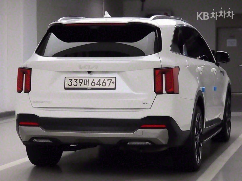 Kia Sorento 2.5 T-GDI AWD Signature ЛИЗИНГ БЕЗ ПЪРВ.ВНОСКА, снимка 4 - Автомобили и джипове - 52650473