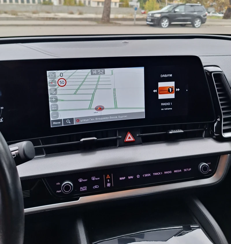 Kia Sportage, снимка 4 - Автомобили и джипове - 52596028