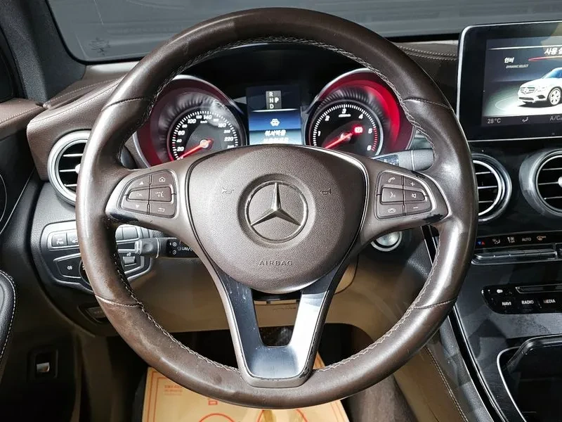 Mercedes-Benz GLC 220 D 4Matic Premium, снимка 15 - Автомобили и джипове - 53826491