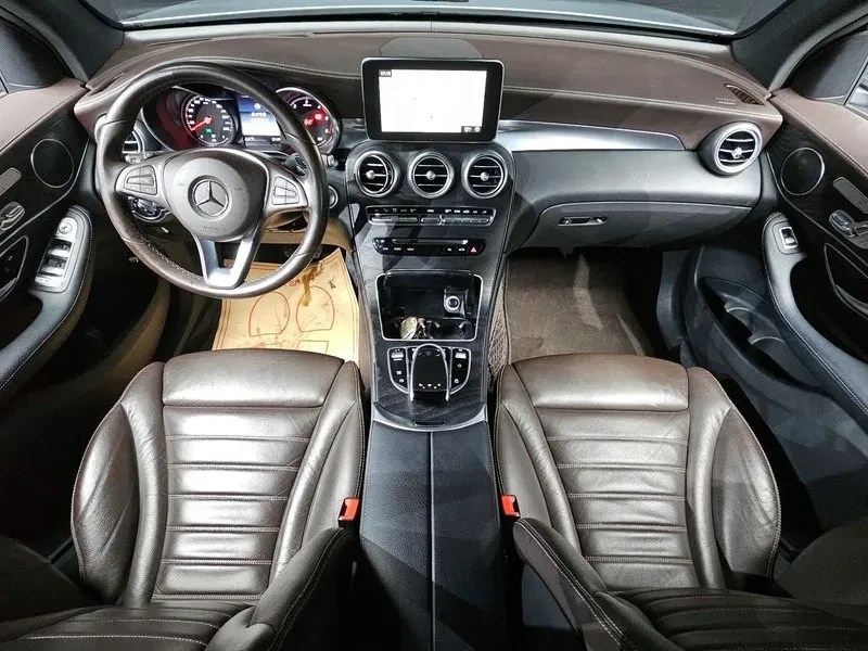 Mercedes-Benz GLC 220 D 4Matic Premium, снимка 7 - Автомобили и джипове - 53826491