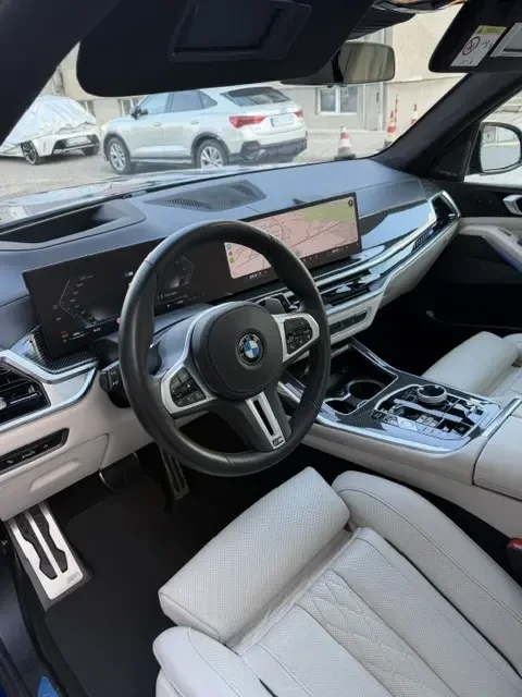 BMW X7 X7 M60i, снимка 6 - Автомобили и джипове - 56531594