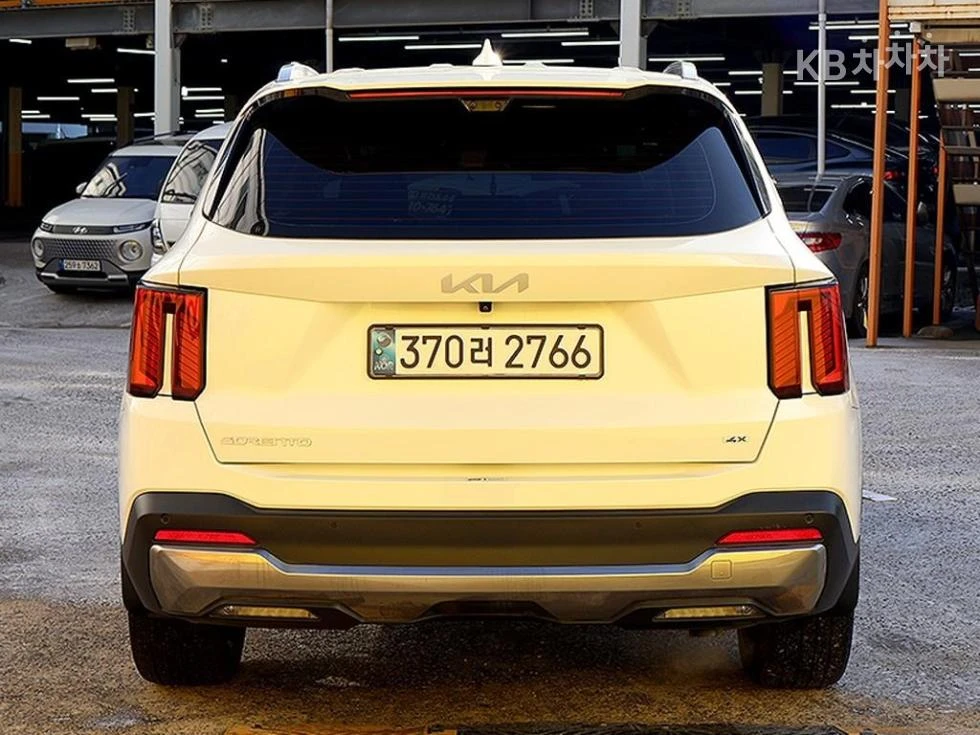 Kia Sorento 2.5 T-GDI AWD Signature ЛИЗИНГ БЕЗ ПЪРВ.ВНОСКА, снимка 3 - Автомобили и джипове - 53902466