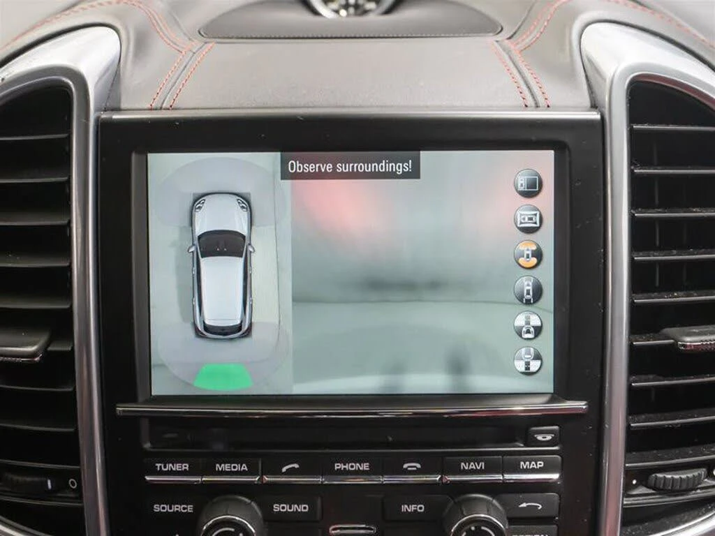 Porsche Cayenne GTS* DISTRONIC* BOSE* 360 CAM* ОБДУХВАНЕ* PANORAMA, снимка 11 - Автомобили и джипове - 53915465