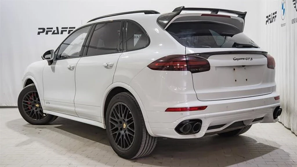 Porsche Cayenne GTS* DISTRONIC* BOSE* 360 CAM* ОБДУХВАНЕ* PANORAMA, снимка 4 - Автомобили и джипове - 53915465