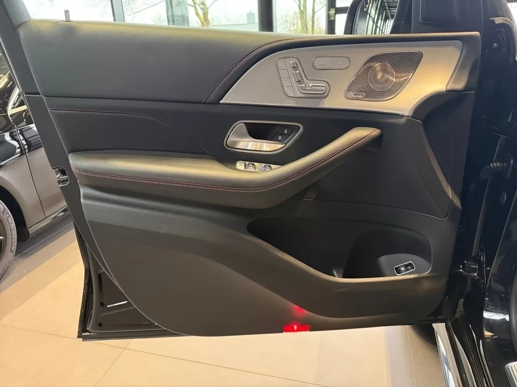 Mercedes-Benz GLE 53 4MATIC AMG/FACELIFT/NIGHT/BURM/360/PANO/MULTIBEAM/, снимка 5 - Автомобили и джипове - 54076650