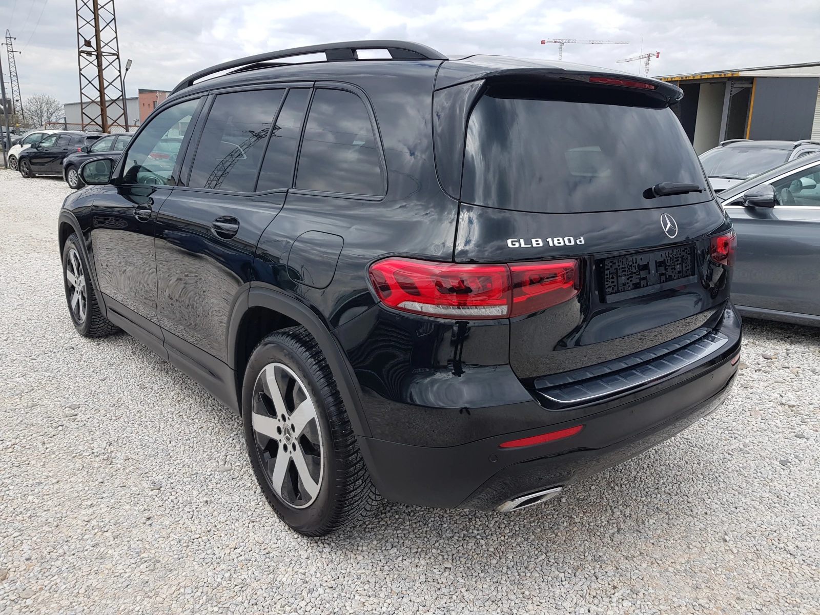 Mercedes-Benz GLB FACELIFT /03/2023 г. OM 654 EURO 6D ЛИЗИНГ, снимка 6 - Автомобили и джипове - 54148523