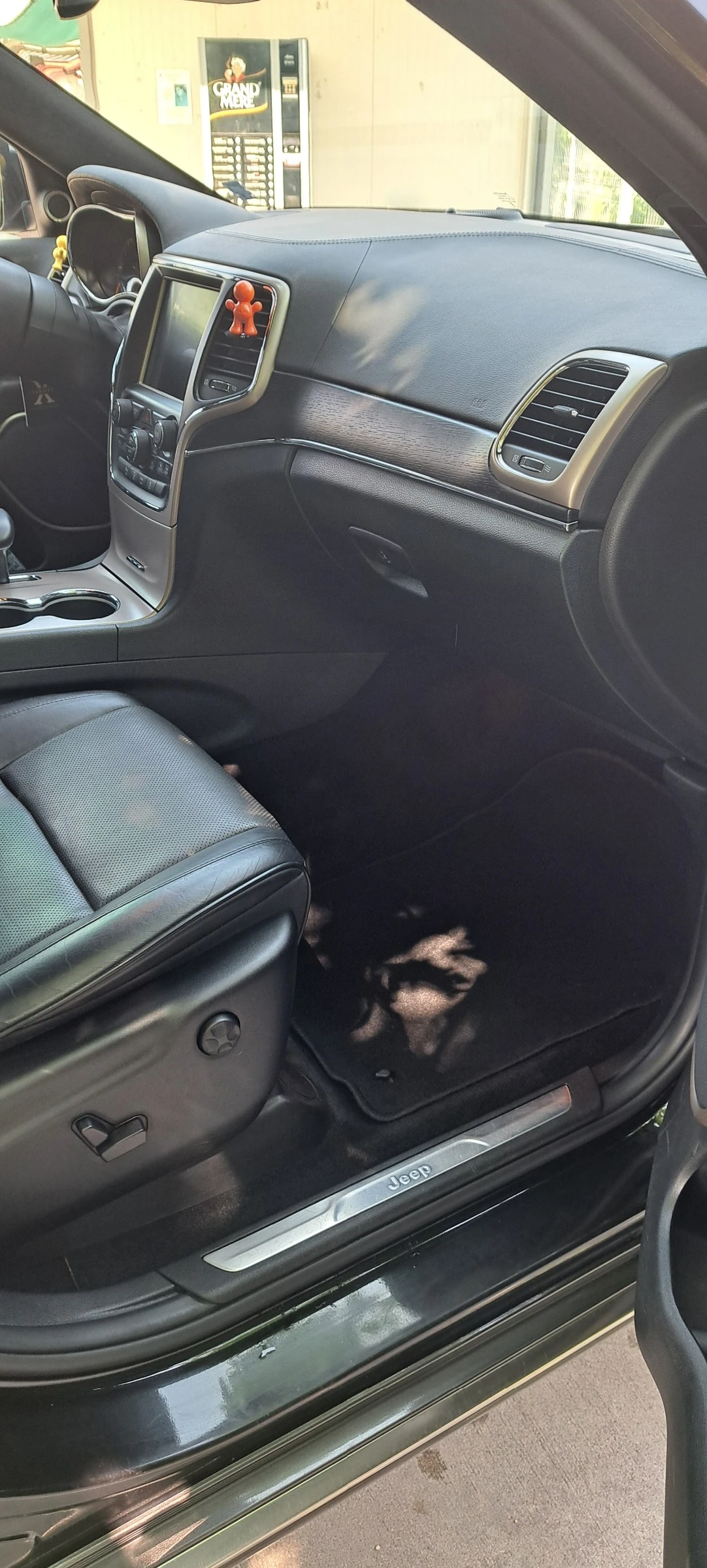 Jeep Grand cherokee 5.7 HEMI, снимка 12 - Автомобили и джипове - 54792012