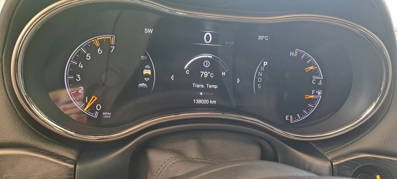 Jeep Grand cherokee 5.7 HEMI, снимка 15 - Автомобили и джипове - 54792012