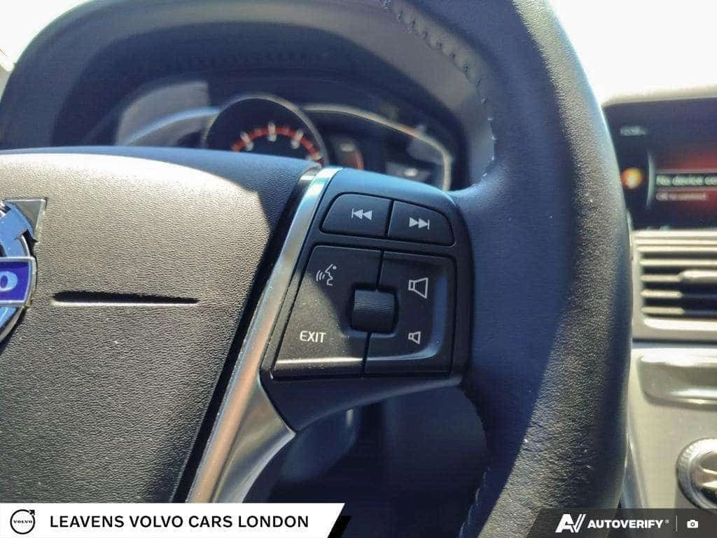 Volvo XC60 * T6 | AWD | Safety Certified | New Brakes * CARFA, снимка 16 - Автомобили и джипове - 54919058