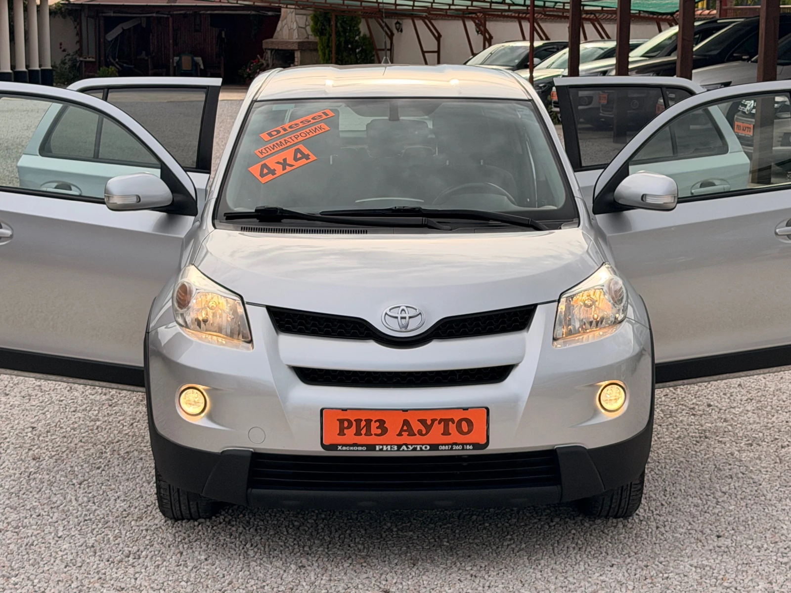 Toyota Urban Cruiser 1.4D4D* 6sk* 90ks* KEYLESS* LIZING, снимка 2 - Автомобили и джипове - 54954379