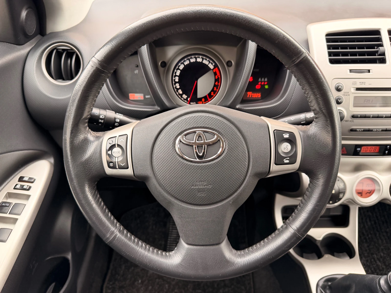 Toyota Urban Cruiser 1.4D4D* 6sk* 90ks* KEYLESS* LIZING, снимка 7 - Автомобили и джипове - 54954379