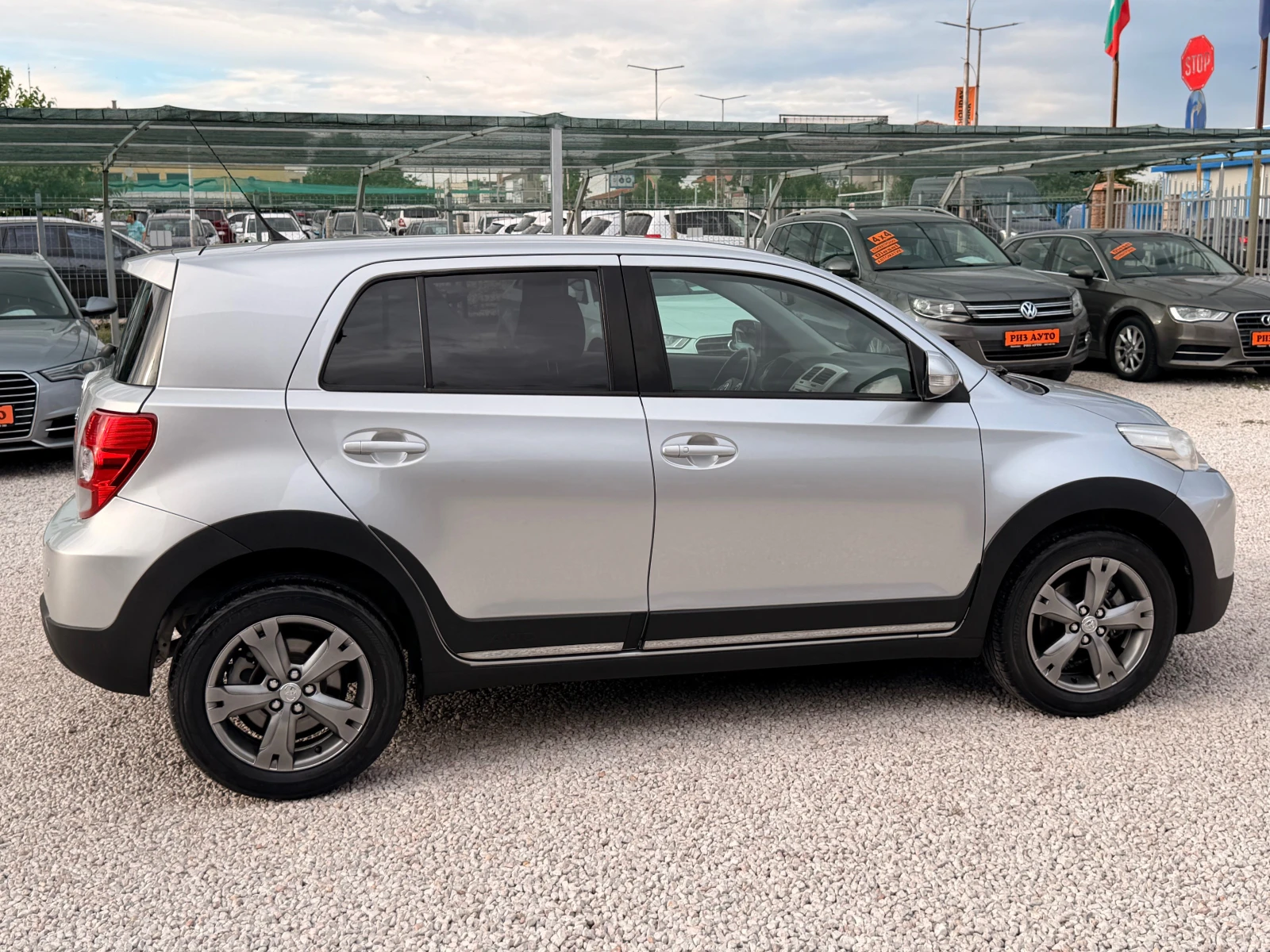 Toyota Urban Cruiser 1.4D4D* 6sk* 90ks* KEYLESS* LIZING, снимка 4 - Автомобили и джипове - 54954379