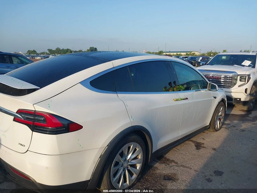 Tesla Model X 75D AWD, снимка 4 - Автомобили и джипове - 55893533