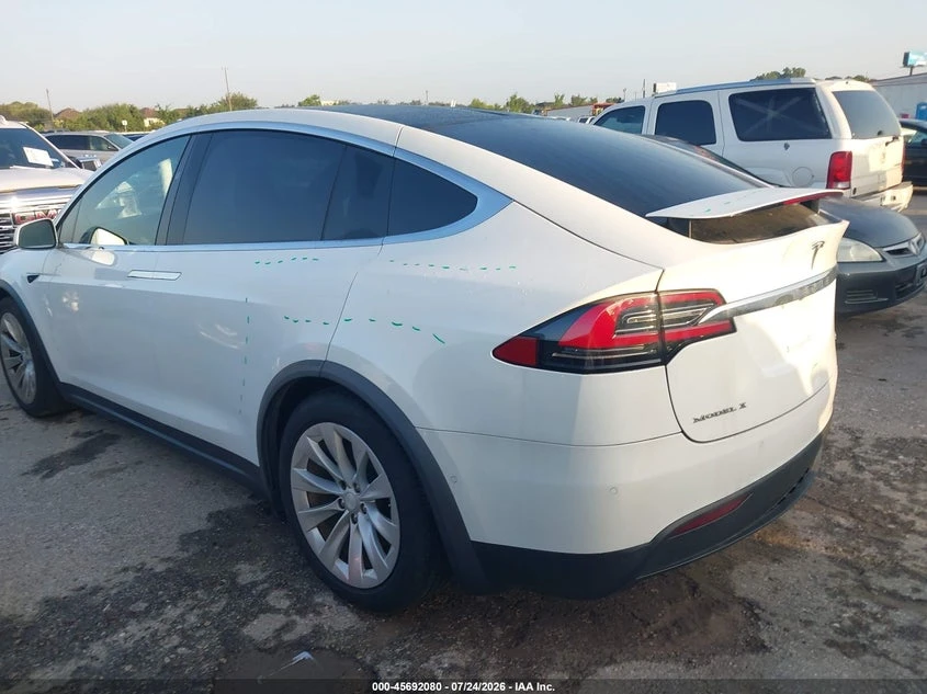Tesla Model X 75D AWD, снимка 3 - Автомобили и джипове - 55893533