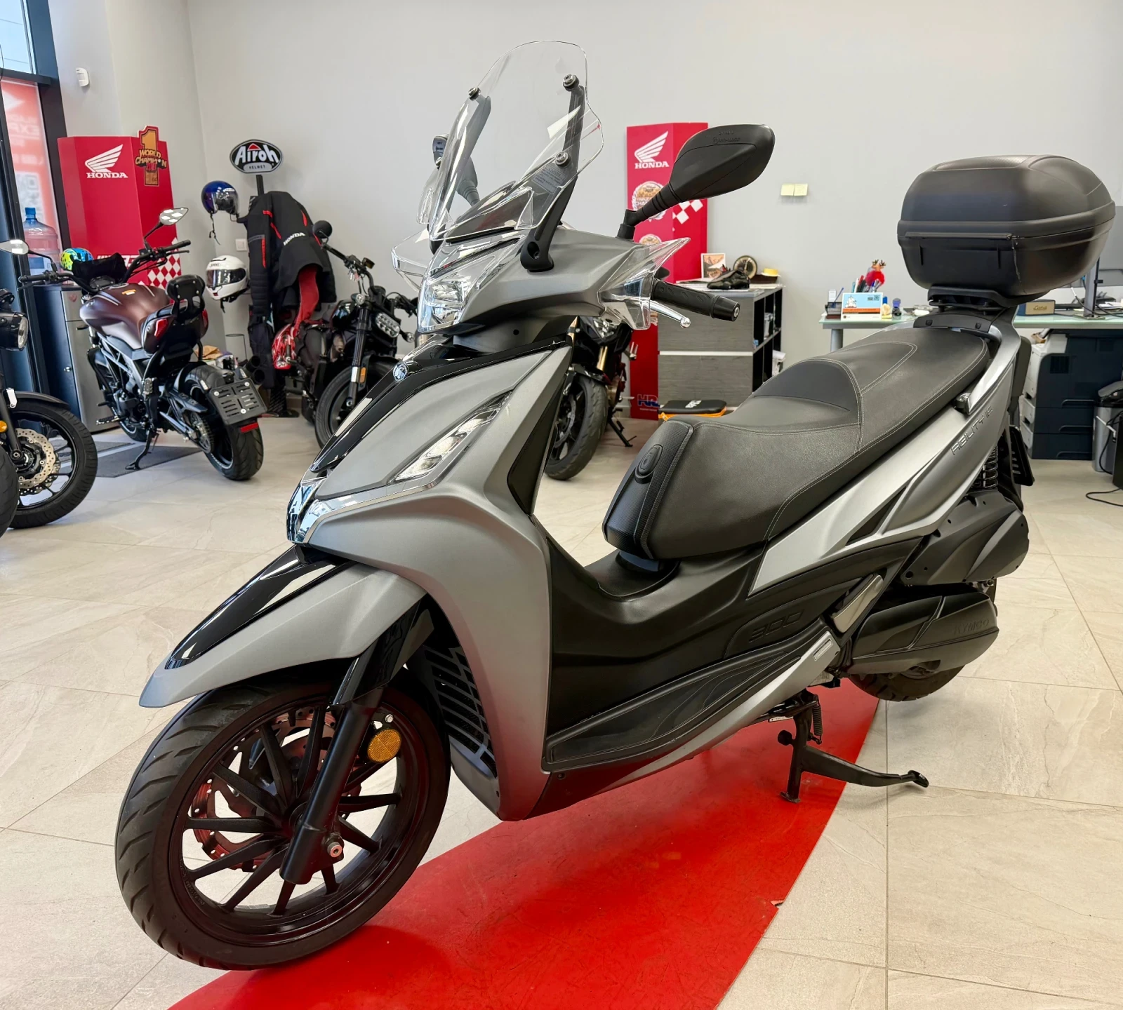 Kymco Agility R16 300 ABS - 80 евро/месец, снимка 7 - Мотоциклети и мототехника - 55572019