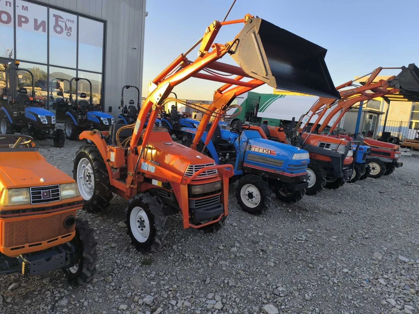 Трактор Kubota Саки агро Сливен  - изображение 2