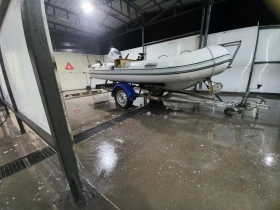 Надуваема лодка Highfield, снимка 2