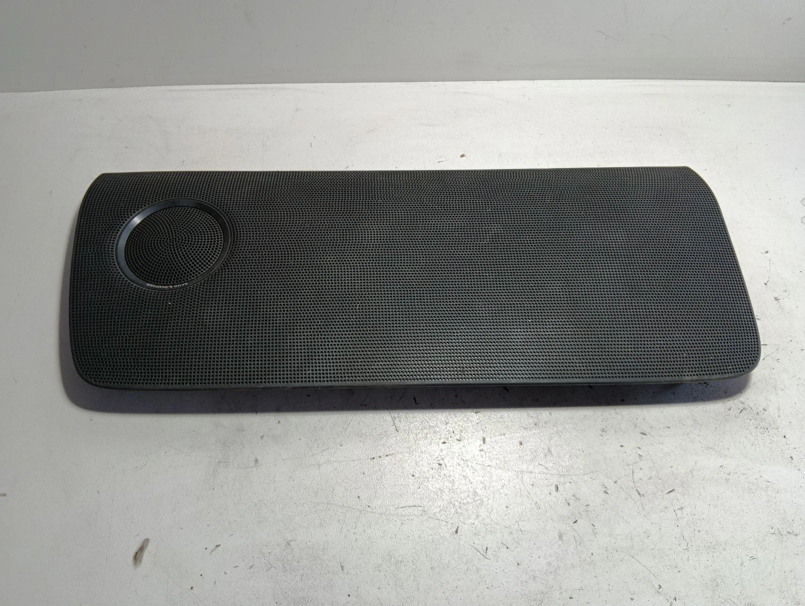 решетка тонколона задна дясна Ауди А4 2,0TDI 8T0035406D BANG&OLUFSEN