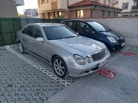 Mercedes-Benz E 320, снимка 9