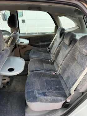 Renault Scenic 1.6 Бензин Климатик Нови гуми Всичко платено - 990 € / 1936.27 лв. - 99887251 12