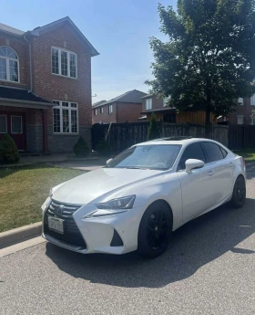 Lexus IS 300 Luxury Package| Обдухване| Парктроник| AWD| Carfax, снимка 2 - Автомобили и джипове - 53613505