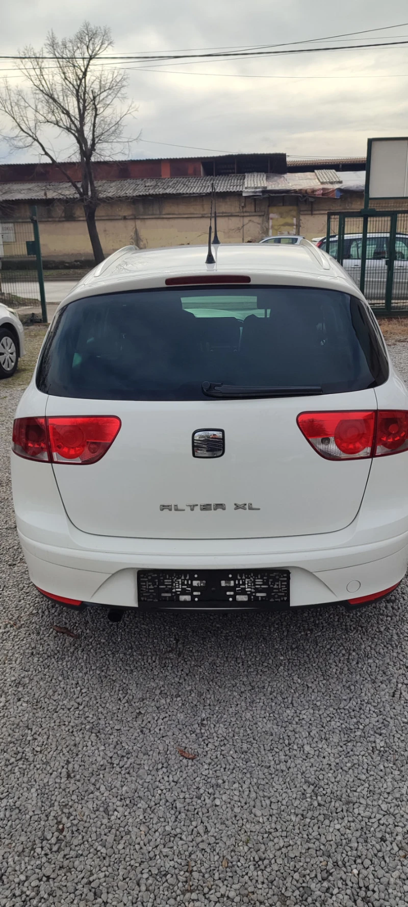 Seat Altea 1.6TDI. XL. EURO 5B, снимка 6 - Автомобили и джипове - 44509623