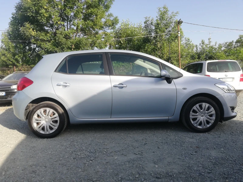 Toyota Auris 1, 6 i навигация климатрон, снимка 4 - Автомобили и джипове - 46342358