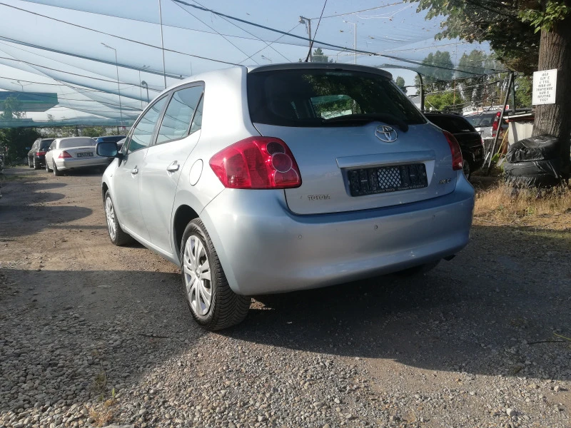 Toyota Auris 1, 6 i навигация климатрон, снимка 6 - Автомобили и джипове - 46342358